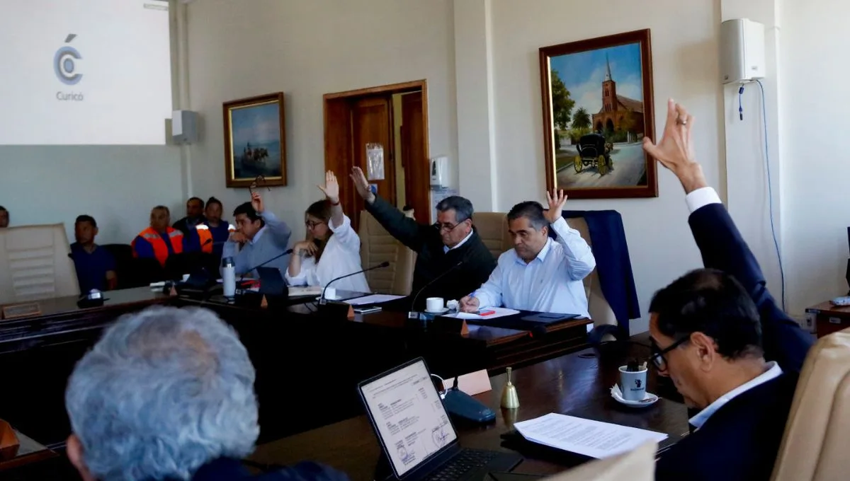Curicó: Aprueban recursos para volver a licitar proyecto de mejoramiento de multicancha en población Santa Lucia 1 Portada Noticias 3 jpg