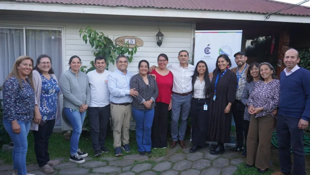 Curicó: Familias de Villa El Carmen favorecidas con Colectores Solares 1 Portada Noticias 4 jpg